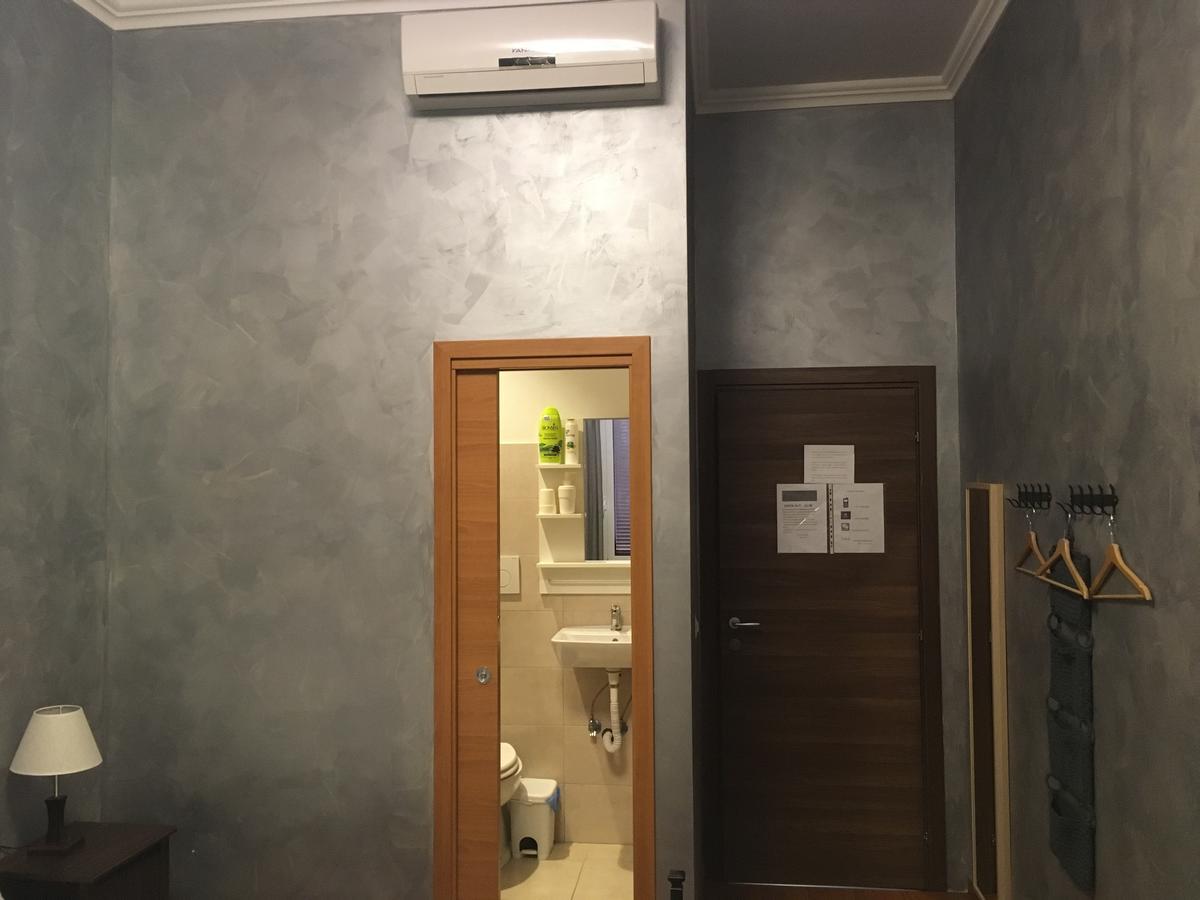 Rome Napoleone Rooms Exterior photo